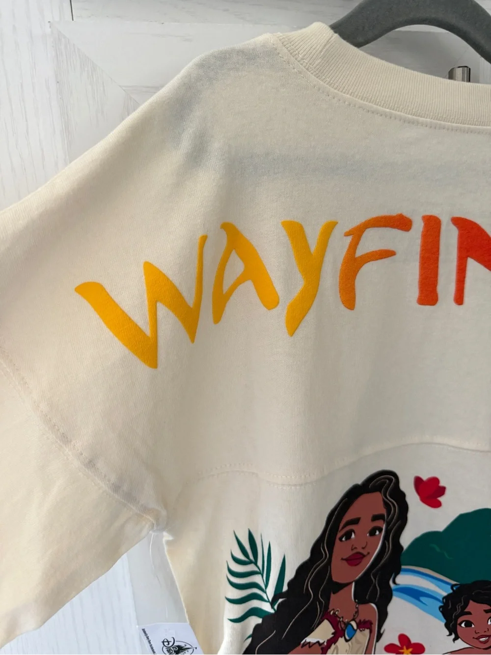 DISNEY Spirit Jersey MOANA 2 Wayfinder Top HeiHei Kids Sz S 2024 NWT